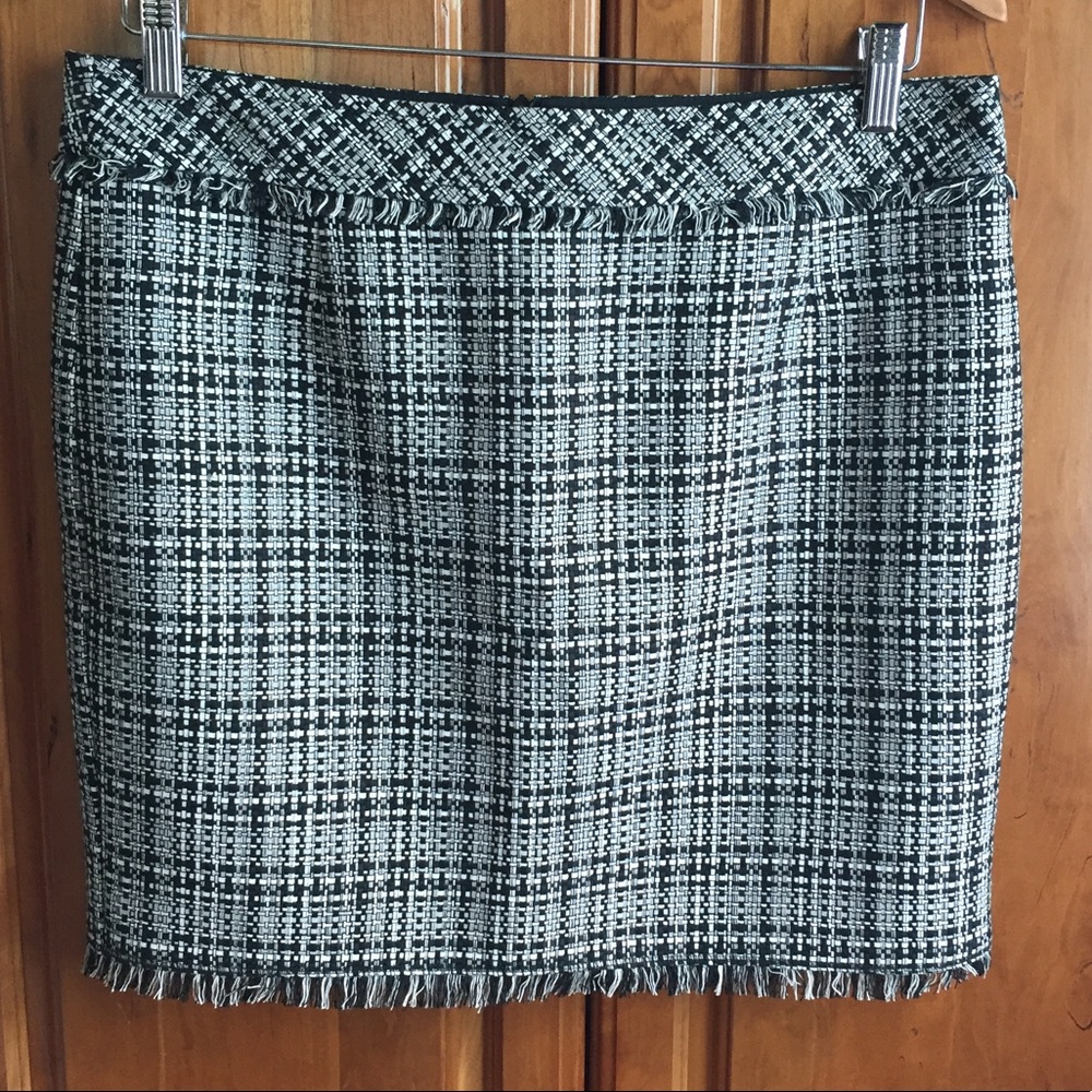 Trina Turk black/white skirt